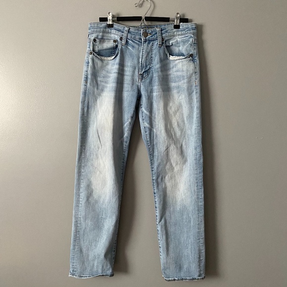 American Eagle Denim Jeans - Picture 2 of 3